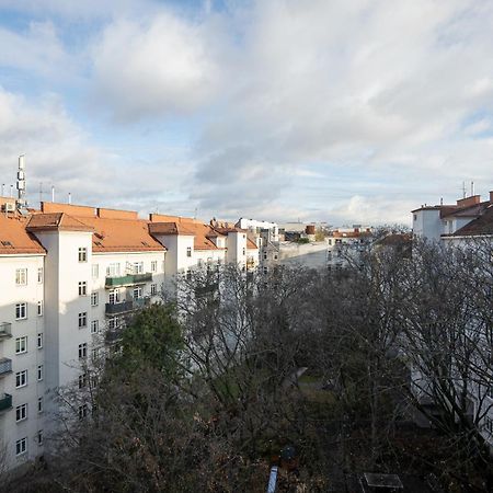 Apartment With A Private Terrace Located Right Near Belvedere Castle, 15 Minutes Away From Stephansdom فيينا المظهر الخارجي الصورة