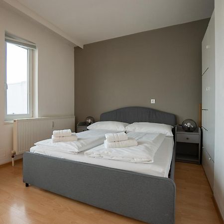 Apartment With A Private Terrace Located Right Near Belvedere Castle, 15 Minutes Away From Stephansdom فيينا المظهر الخارجي الصورة