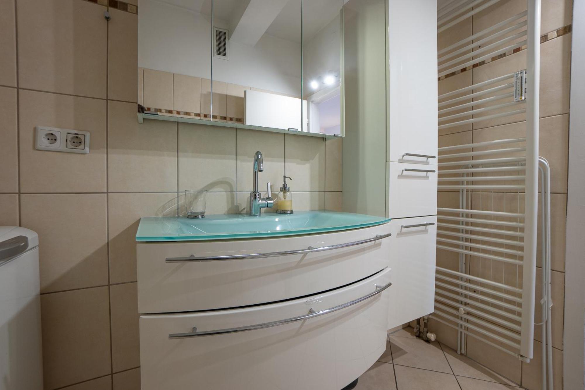 Apartment With A Private Terrace Located Right Near Belvedere Castle, 15 Minutes Away From Stephansdom فيينا المظهر الخارجي الصورة