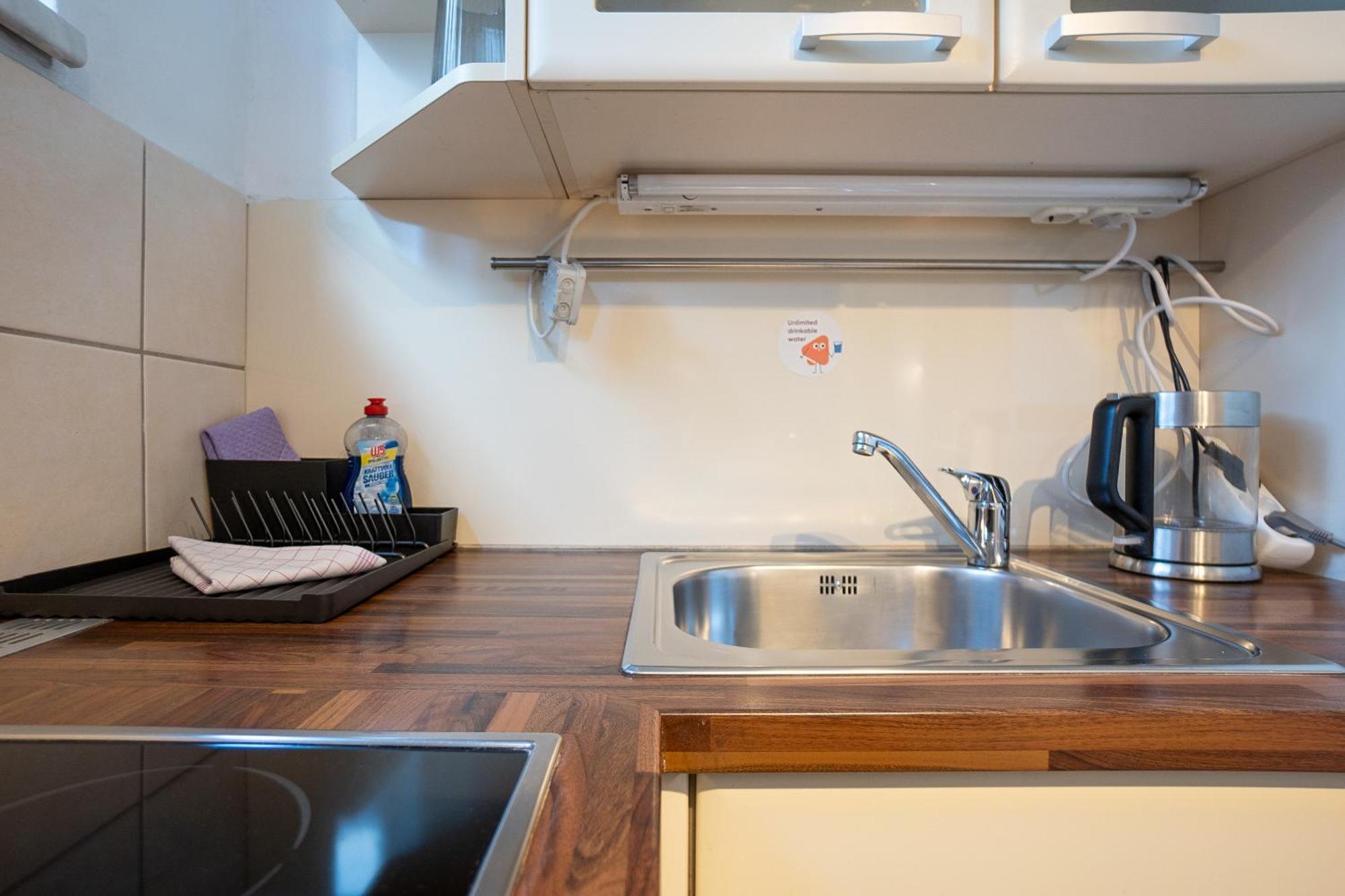 Apartment With A Private Terrace Located Right Near Belvedere Castle, 15 Minutes Away From Stephansdom فيينا المظهر الخارجي الصورة